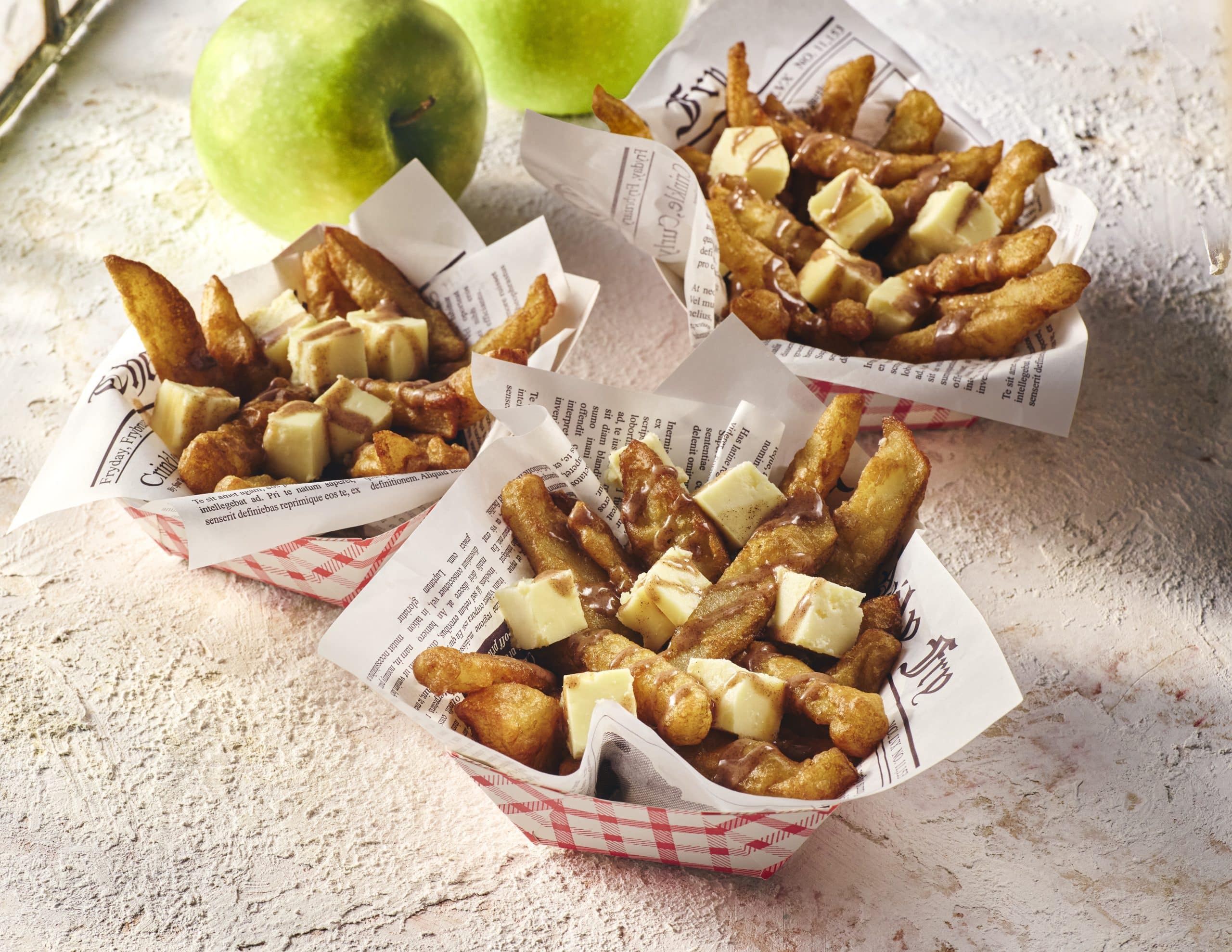 Featured image for “Poutine de tarta de queso y manzana”