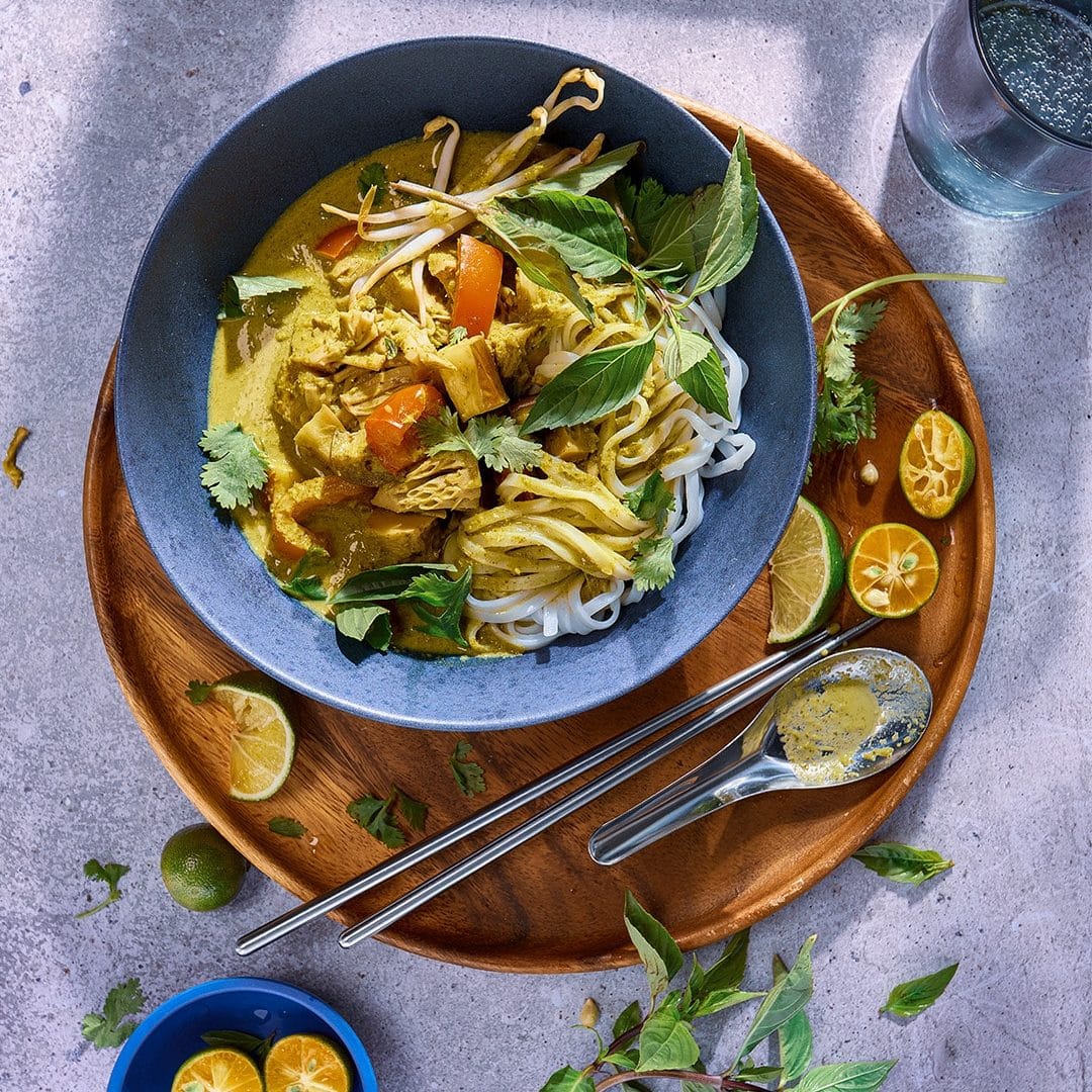 green-coconut-curry-soup