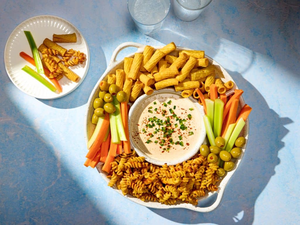 crispy-easy-pasta-chips