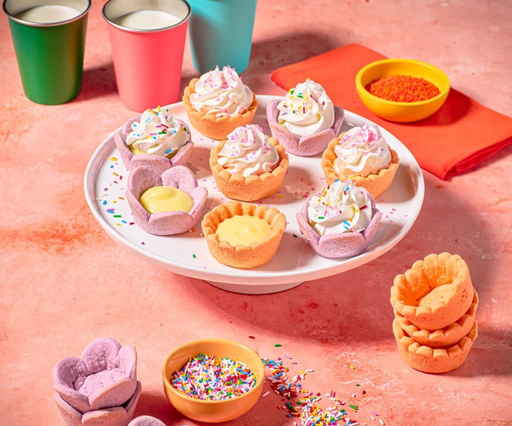 rainbow-banana-cream-tarts